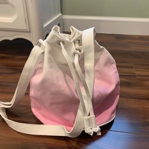 Tie dye bucket bag!